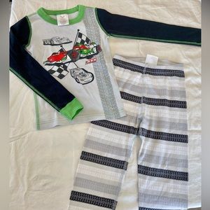 Hanna Andersson PJs size 6/7